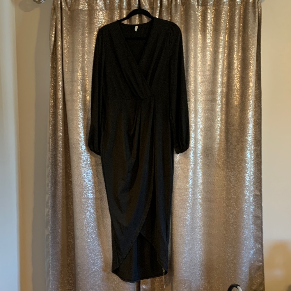 HALARA Black Long Sleeve Dress